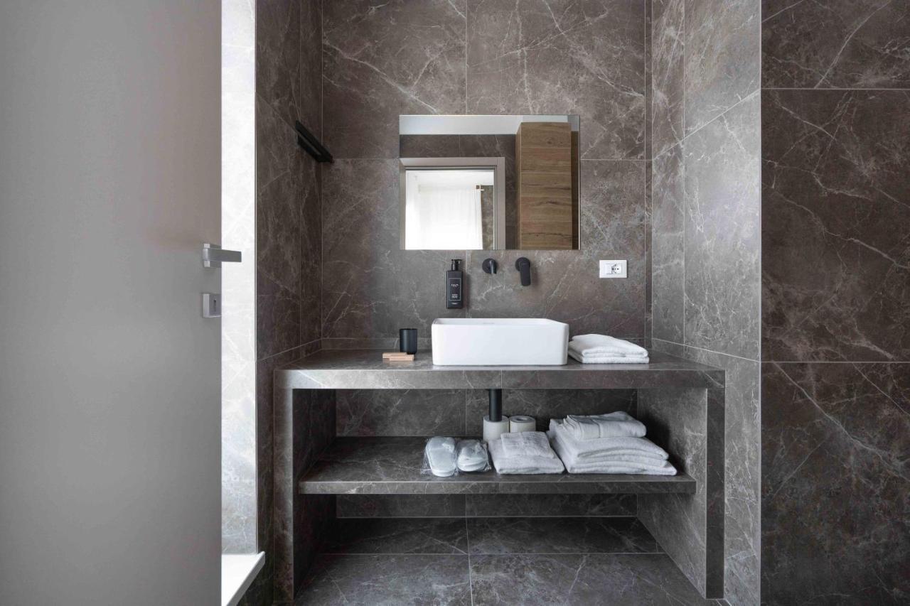 Hotel Mhami ปุลซาโน ภายนอก รูปภาพ